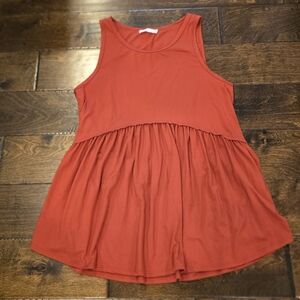 NWOT Entro Tank Size M Brick Red